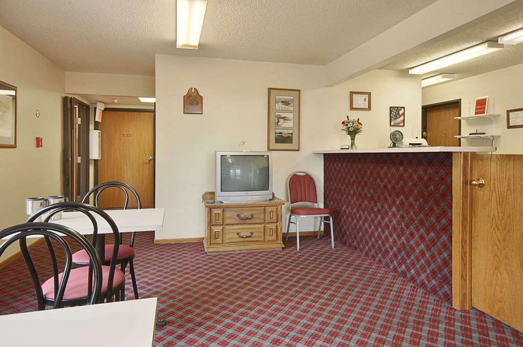 Hotel Super 8 Winterset Restaurante foto
